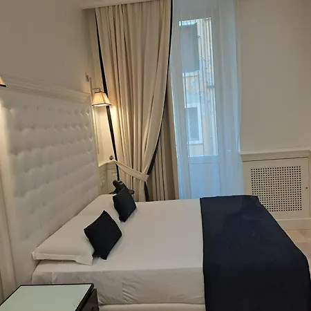 Отель Dei Quiriti 3*