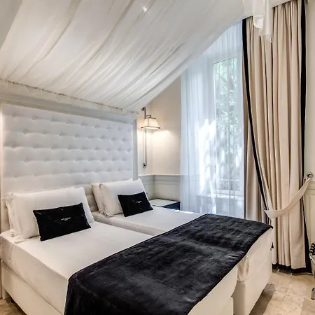 Отель Dei Quiriti 3*