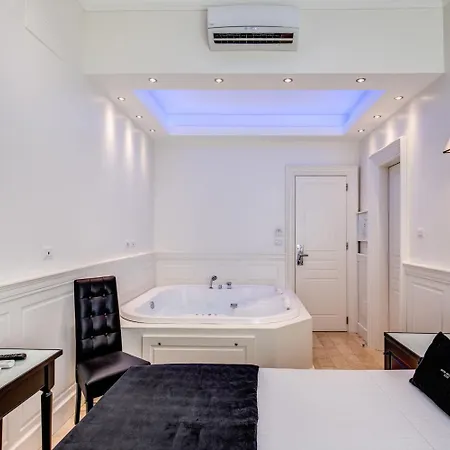 Dei Quiriti 3* Rome