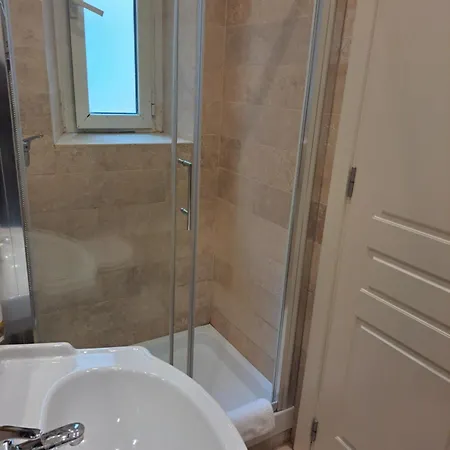 Hotel Dei Quiriti 3*