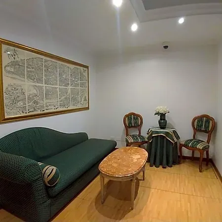 Dei Quiriti 3* Rome