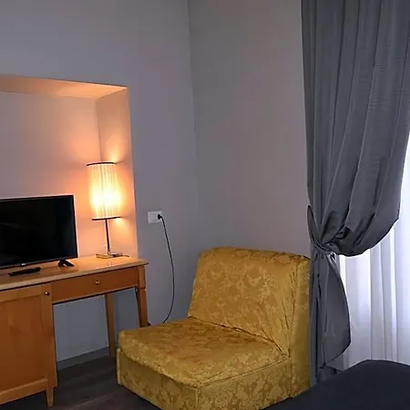 Hotel Dei Quiriti 3*