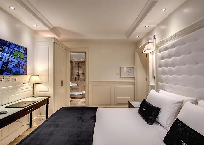Dei Quiriti Hotel 3*